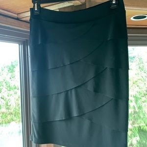 SOLD - Not For Sale 
❤️Host Pick❤️ Joseph Ribkoff tiered skirt